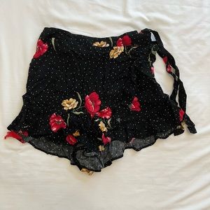 Chiffon floral black mini skort with tie waist